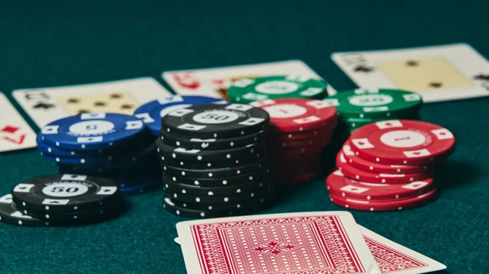 Chiến thuật chơi poker hiệu quả