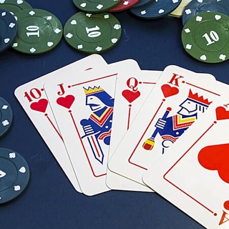 Kinh Nghiệm Xử Lý Tình Huống Trong Xì Dách: Chiến Lược & Mẹo Thắng