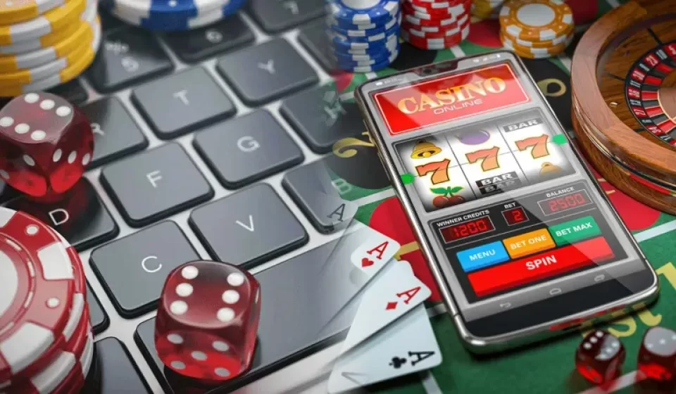 Luật chơi bài online